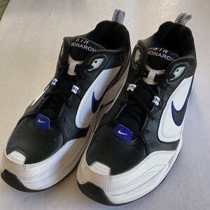 Nike Air Monarch IV Men's Black and White Shoes Size 11